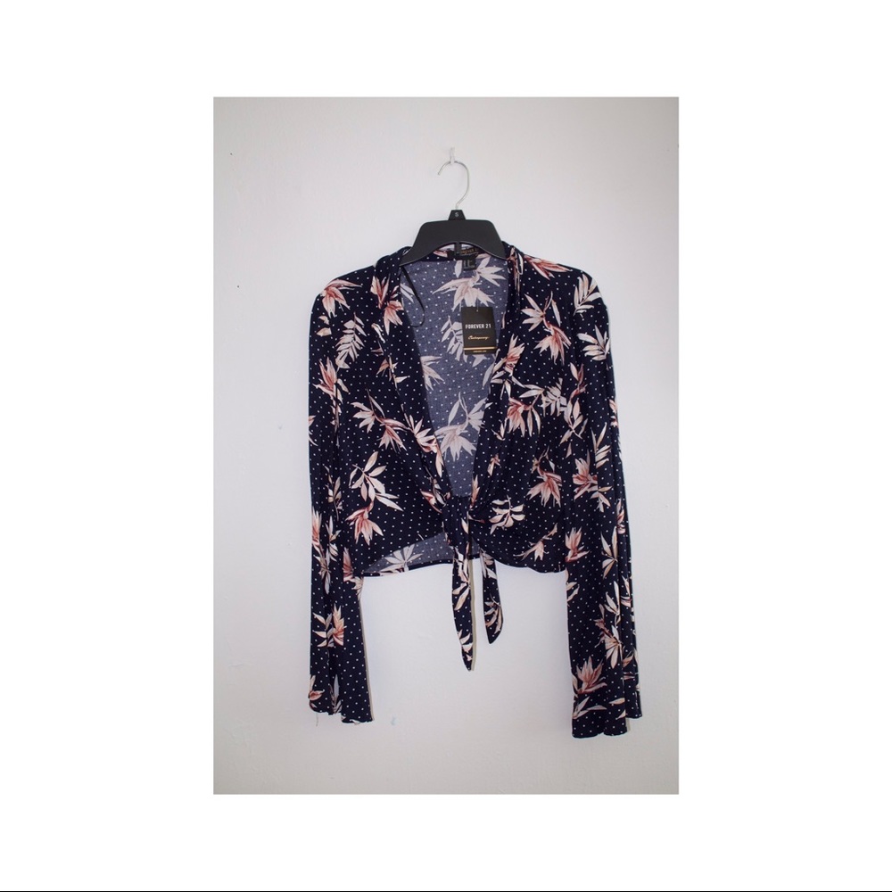 ✨Forever 21 Woven Crop Top✨